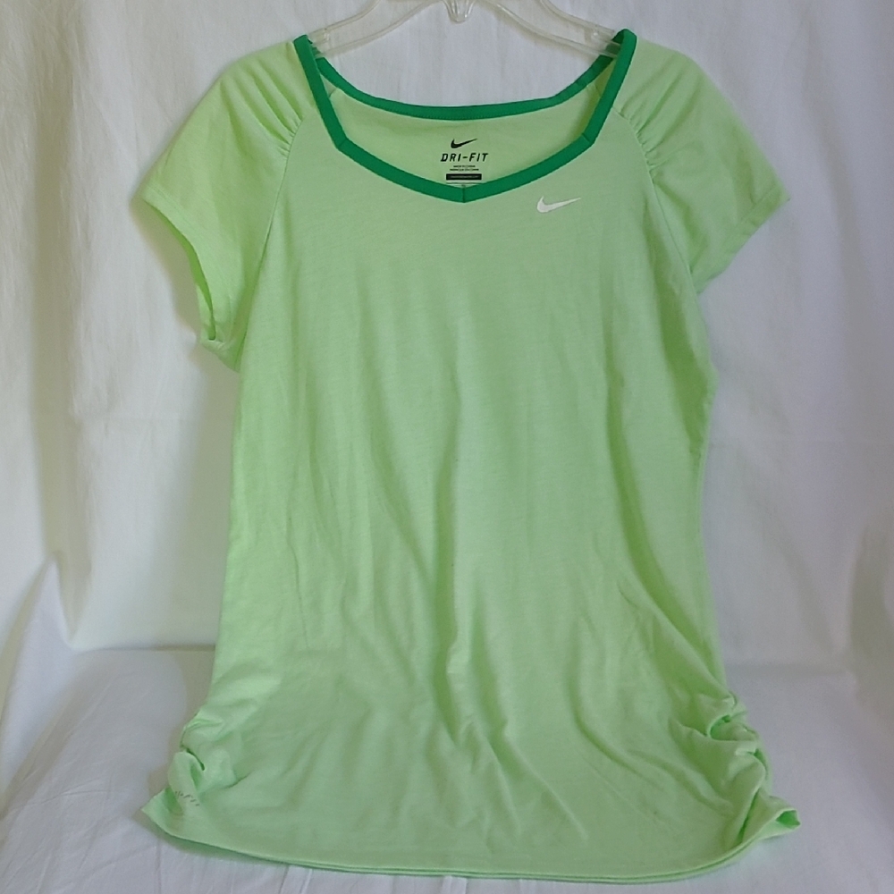 Nike Dri-Fit Short Sleeve Tee